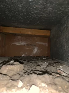 duct cleaning dirty ducts